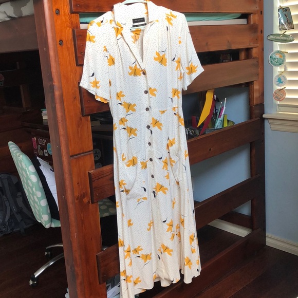 Urban Outfitters Dresses & Skirts - Urban Outfitters midi dress